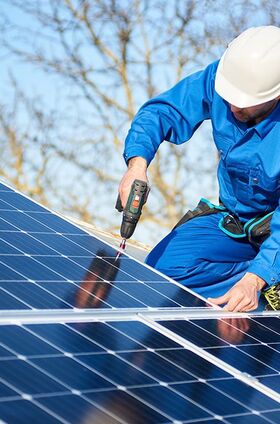 ENERGIE&DACH. Sicher. Stark. Nachhaltig.