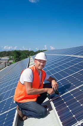 ENERGIE&DACH. Sicher. Stark. Nachhaltig.